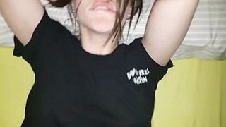 Мужик мастурбацией и поревом довёл пьяную жену друга до сквиртинга